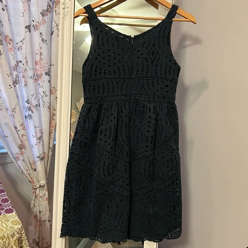 045 Ann Taylor Dark Green Lace Dress - Picture 7 of 9